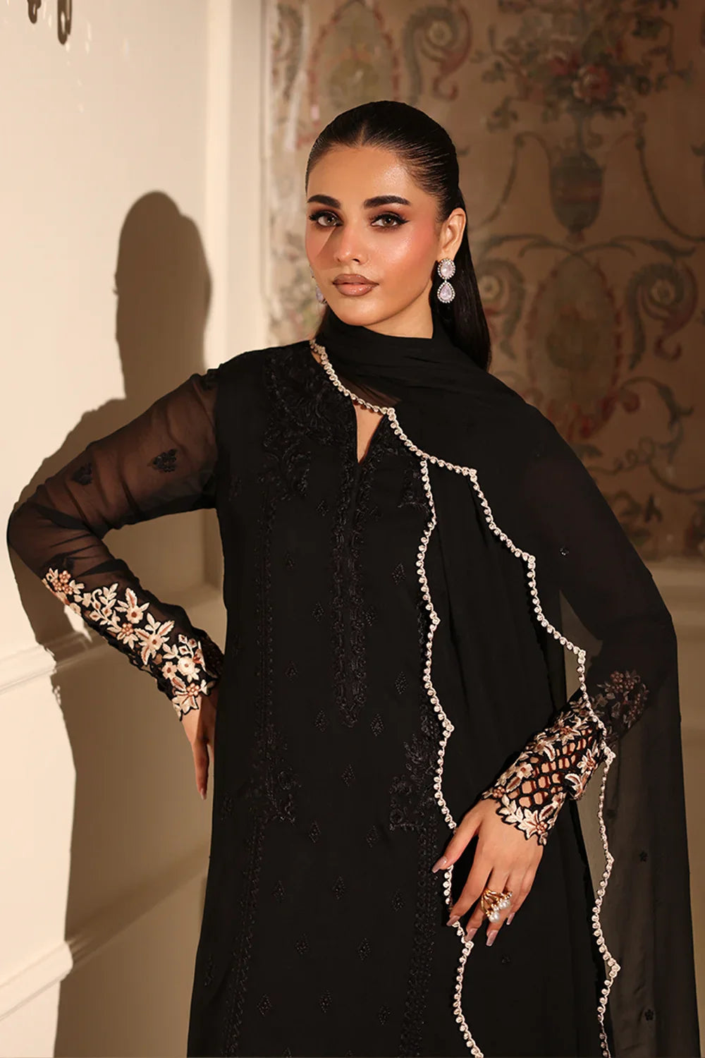Dusken Lace