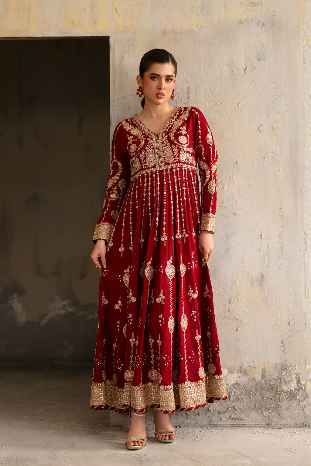 EMBROIDERED PISHWAS (E1056/104/416)