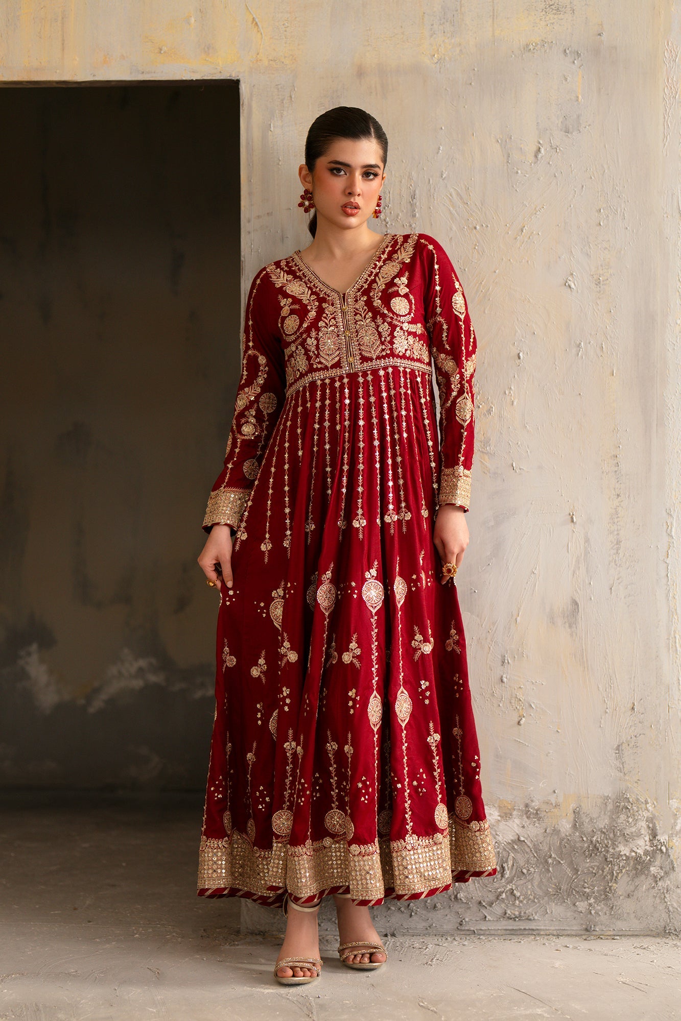 EMBROIDERED PISHWAS (E1056/104/416)