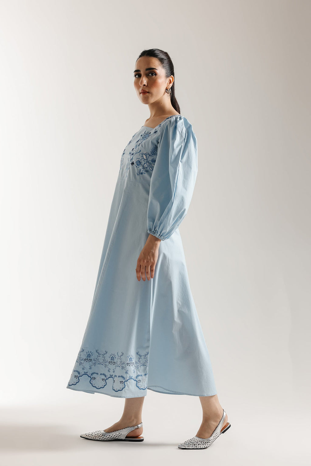 DRESS (E3089/108/611)