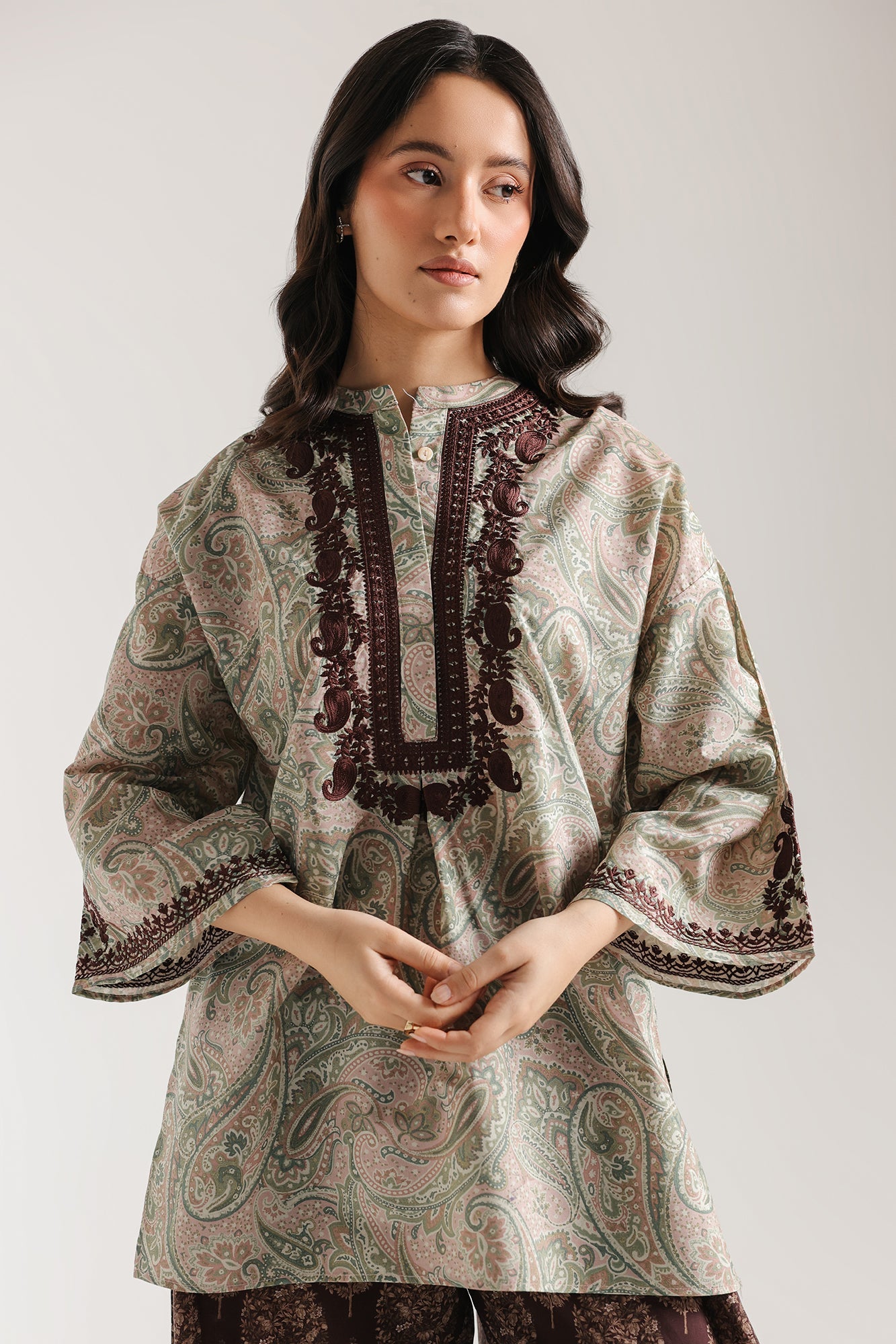 EMBROIDERED DRESS (E7531/102/326)